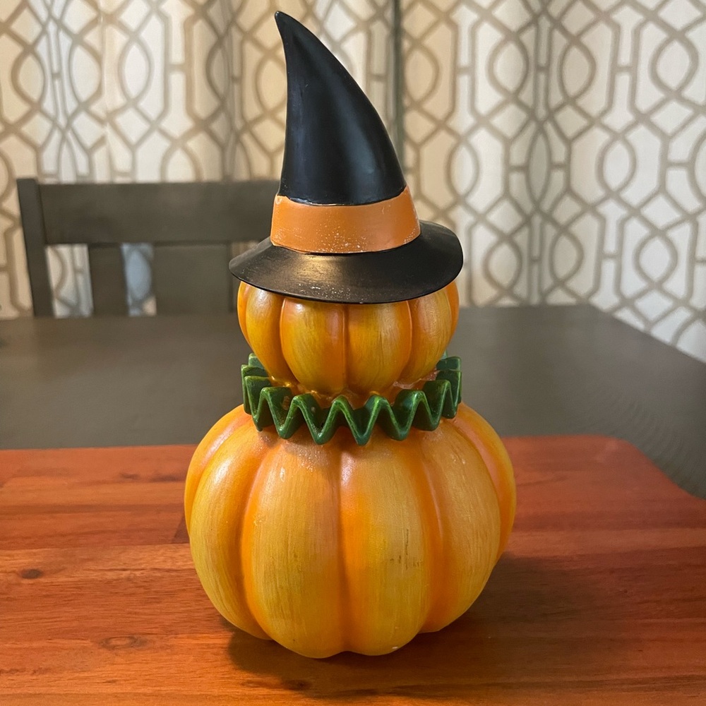 Halloween Pumpkin Figurine with Witch Hat - Picture 2 of 4